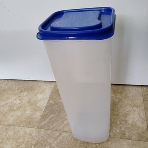 Buddeez Bread Buddy Bread Box Storage Container 5"L x 5"W x 13.5"H NOS Blue lid